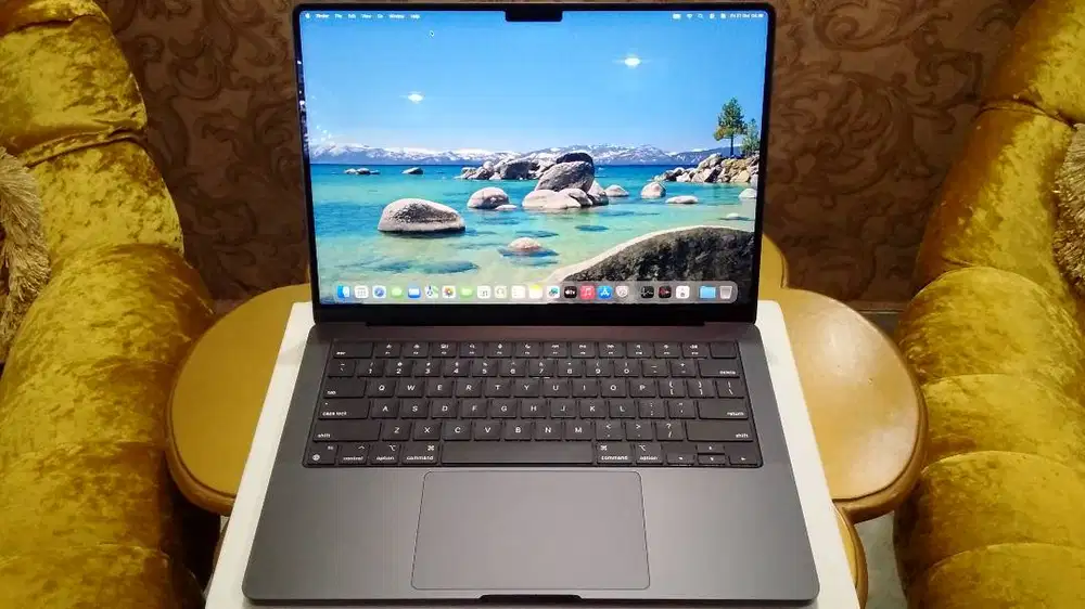 Macbook Pro 2025 Terbaru 14.2 inc Slim Editing M4 PRO Ram 24GB SSD 1TB