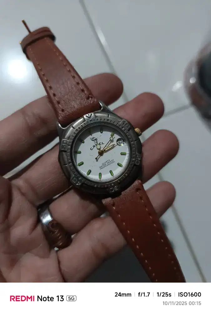 Jam jadul camel