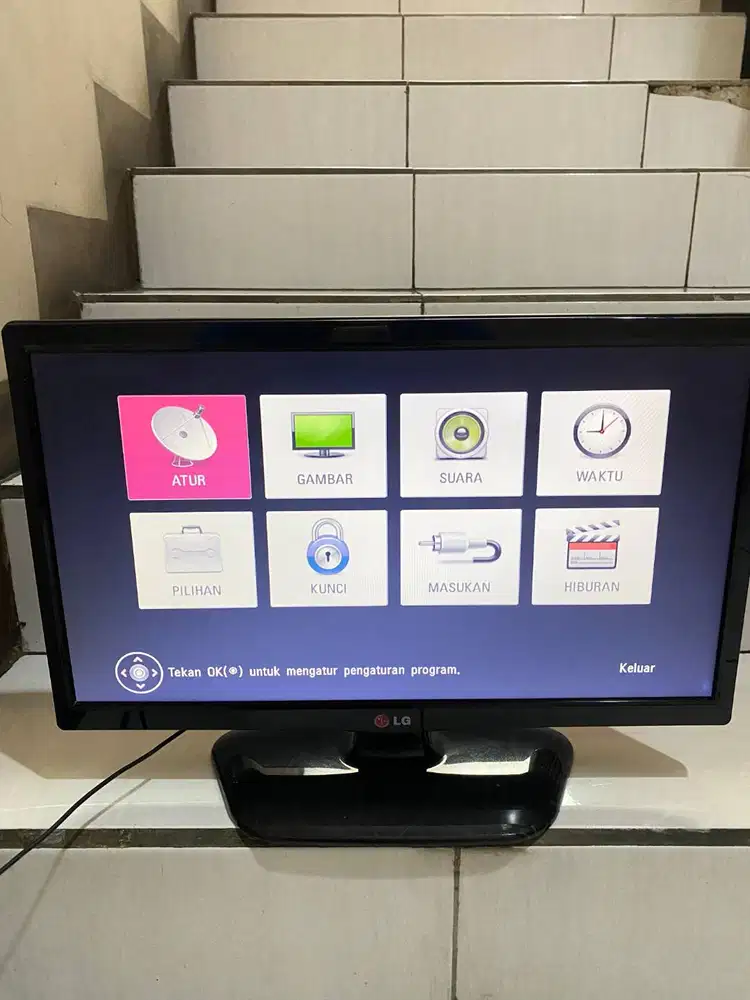 Monitor LED tv analog LG 20 inc HDMI VGA bisa untuk monitor komputer