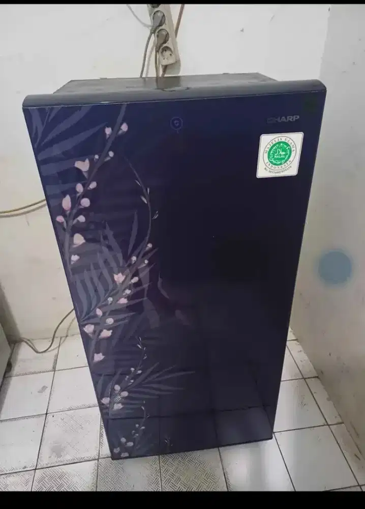 Kulkas 1 pintu merek sharp