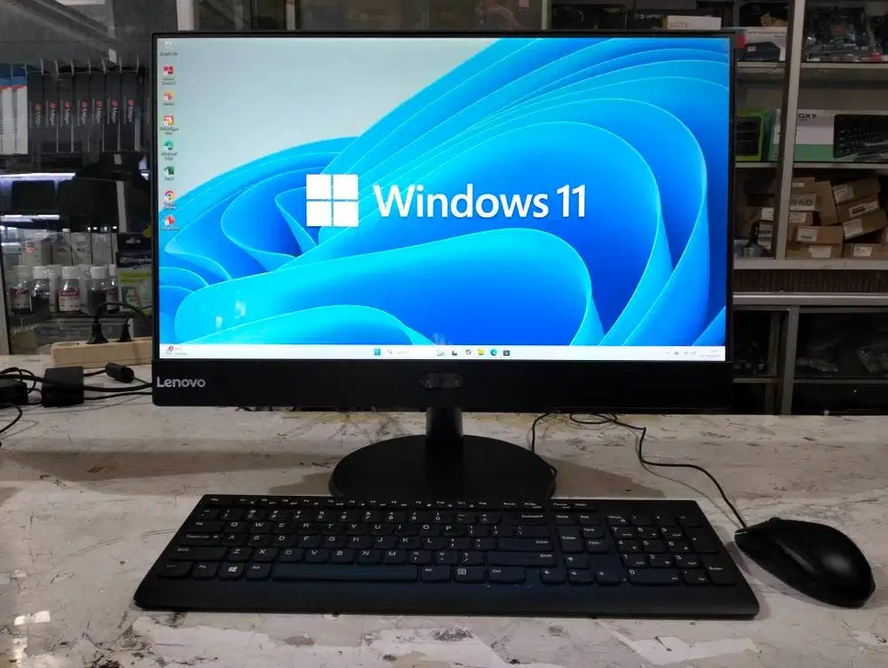 PC AIO LENOVO V510Z Intel Core i7 24inchi