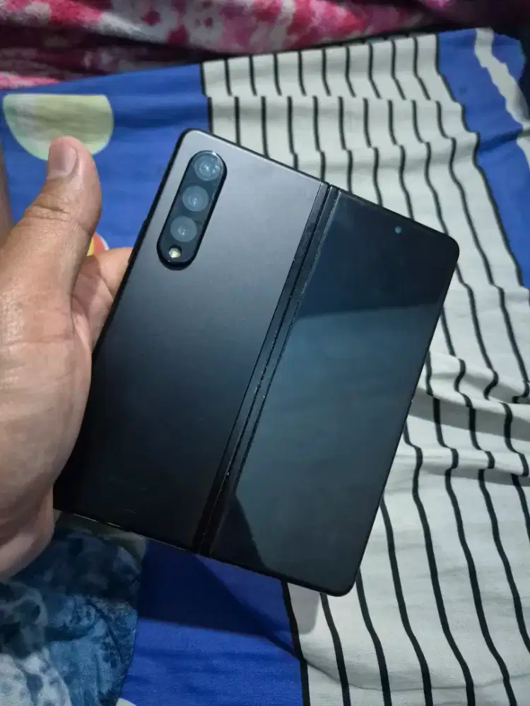Samsung z fold 3
