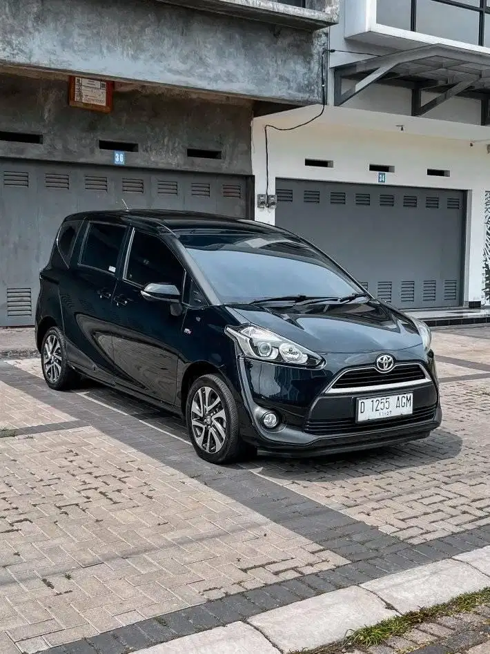 Toyota Sienta V matic 2018 Dp 16 jt
