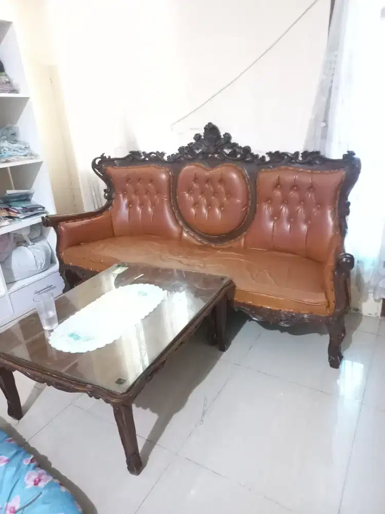 DI JUAL KURSI DAN MEJA JATI