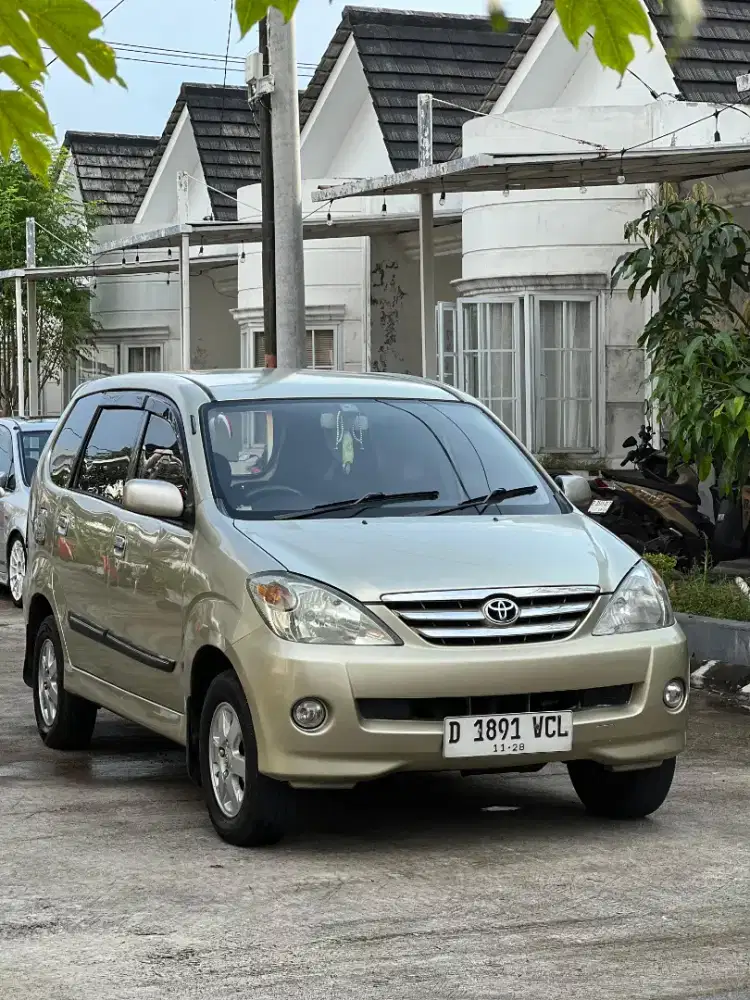 Toyota Avanza 2005 Bensin