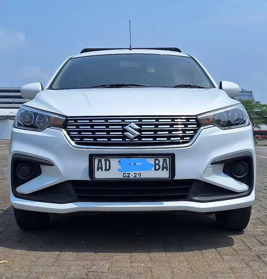 ERTIGA GL MATIK PUTIH ASLI AD PEMAKAIAN 2019 KM 70RBAN SOLO SURAKARTA