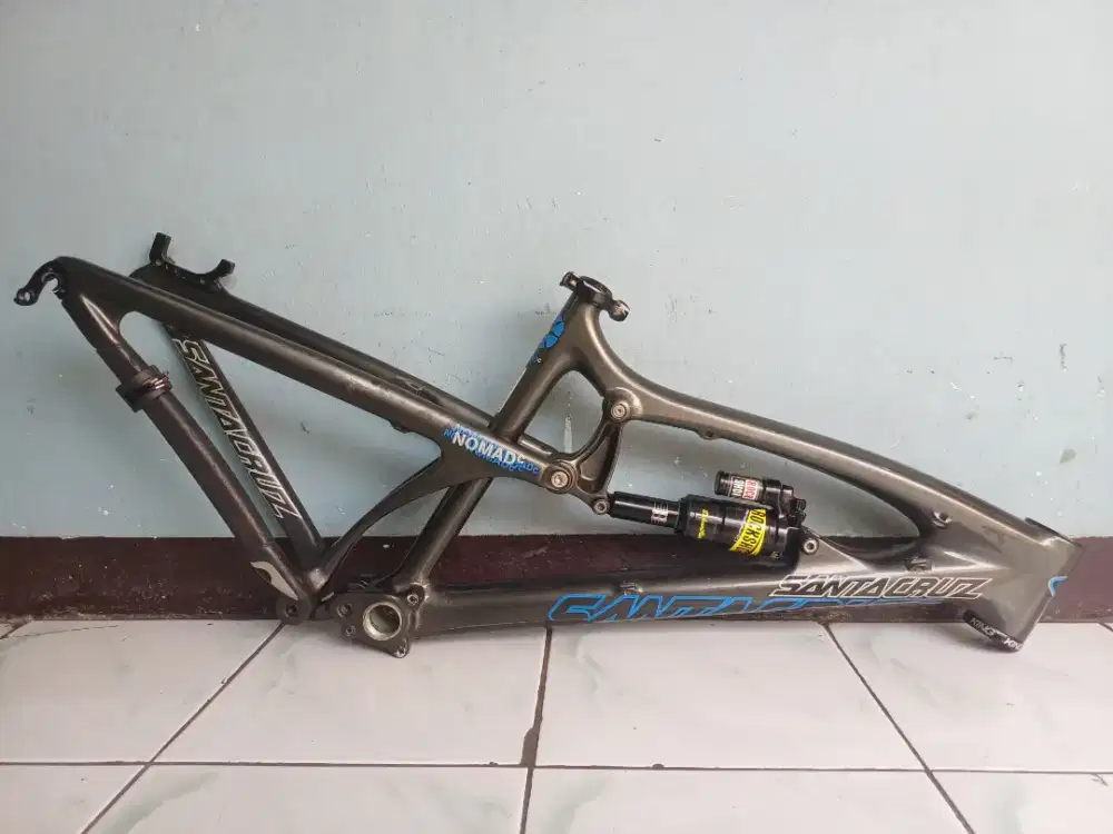 Frame Santa Cruz Nomad C Carbon ring 26 size S 16 inci
