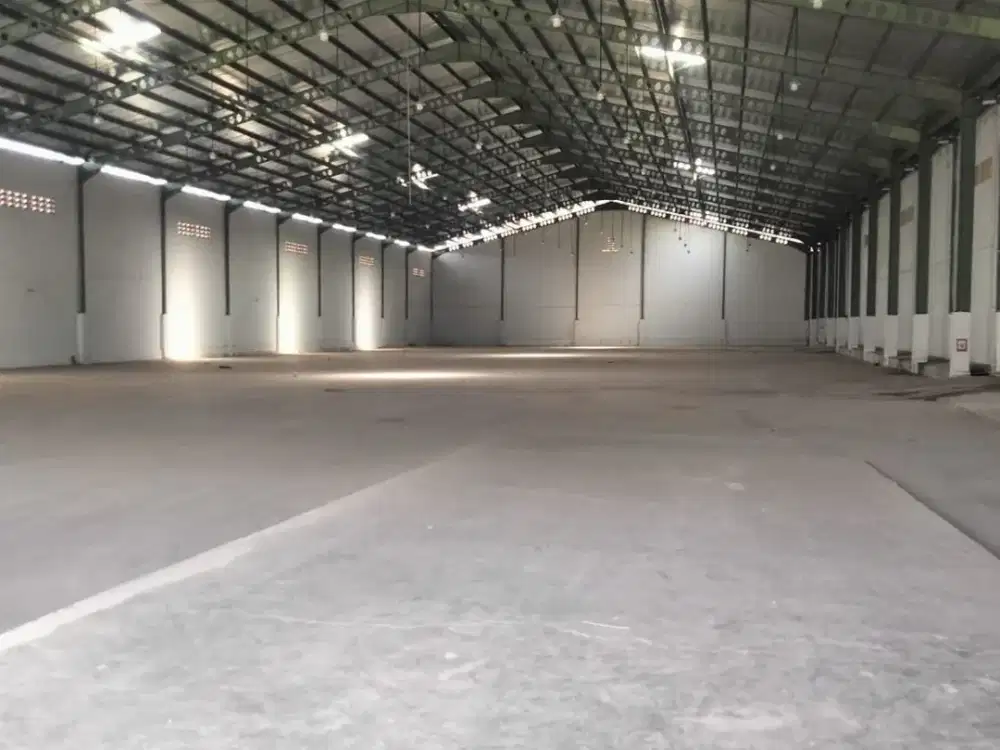 Disewakan Gudang Siap Operasional Zona Industri Luas 3350m2 Lokasi Ngaliyan,Semarang