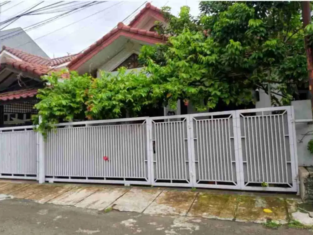 Dijual Rumah di Taman Galaxy, 
Jaka Setia 
Bekasi selatan.