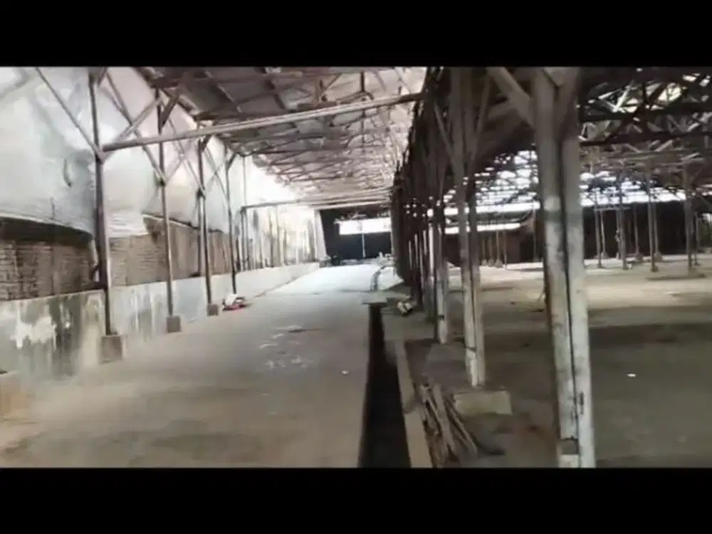 Disewakan Gudang Zona Industri Luas 2500m2 Super Strategis Tahunan,Jepara