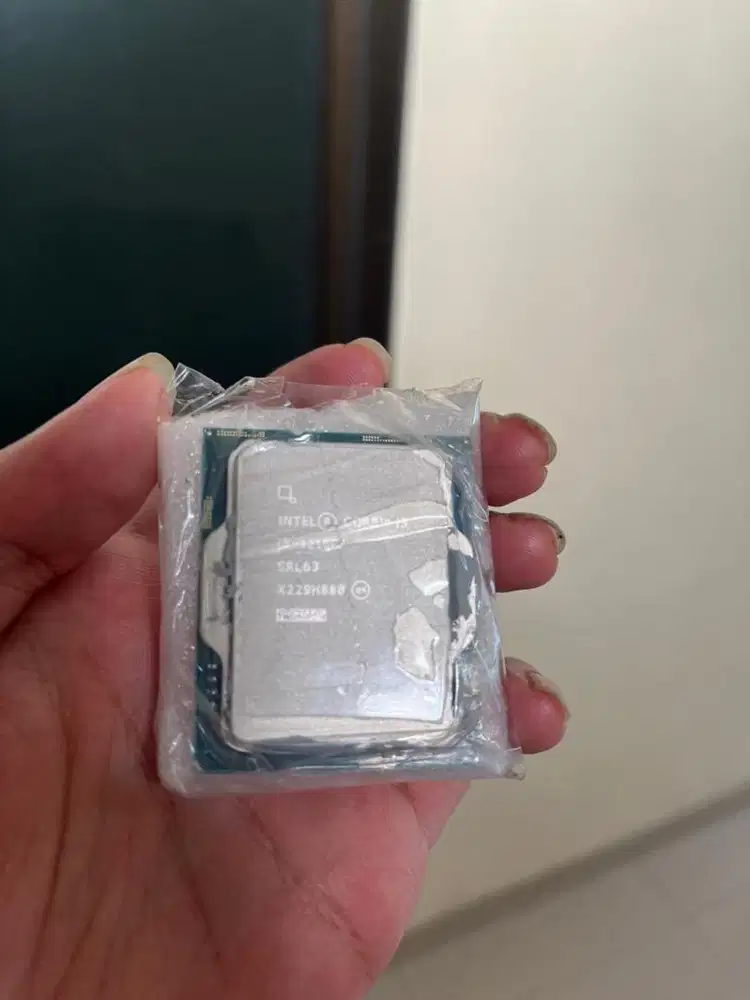 Processor intel i3 12100f