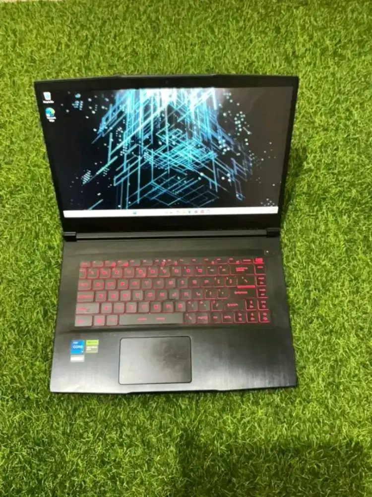 LAPTOP GAMING MSI GF63 THIN 11 UC
