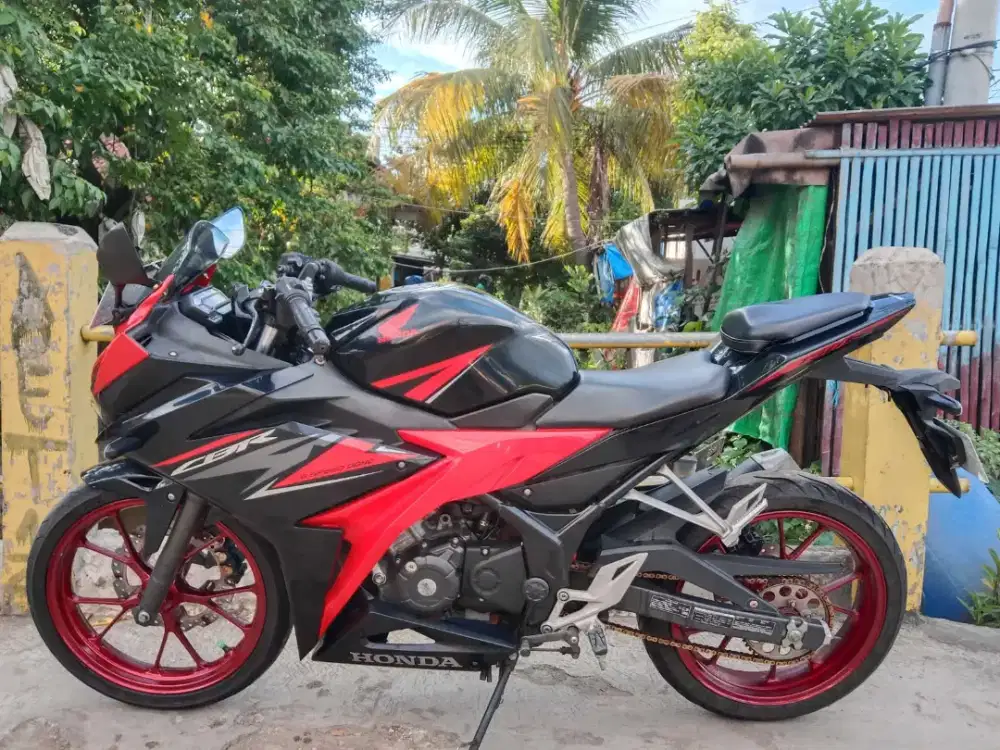 Honda CBR 150 R LED th 2019 cash/kredit