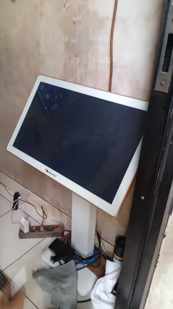 Monitor makamichi 24 in normal