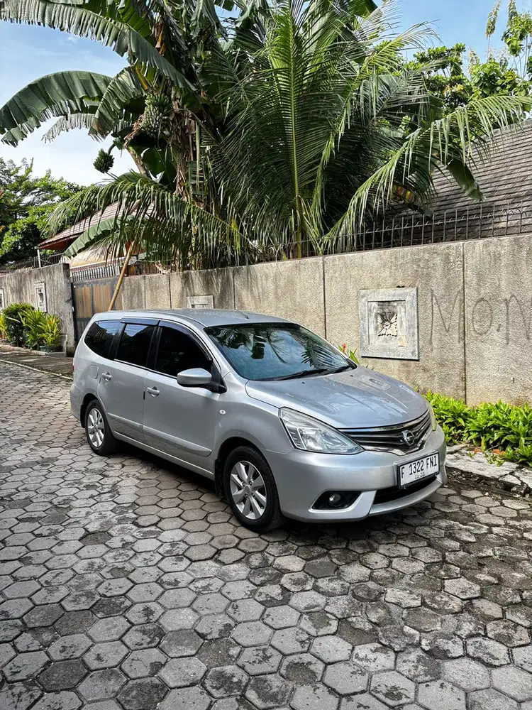 Nissan Grand Livina XV 2014 AT CASH