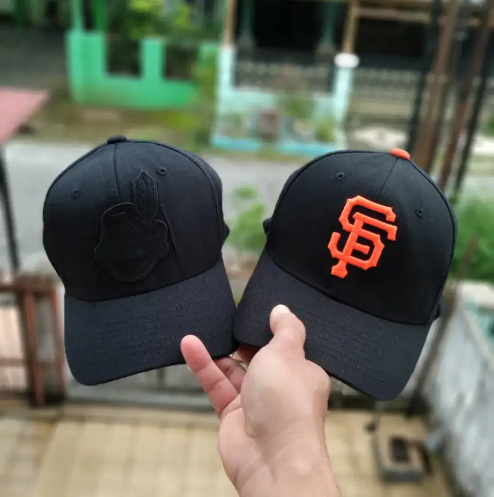 Paket topi MLB black