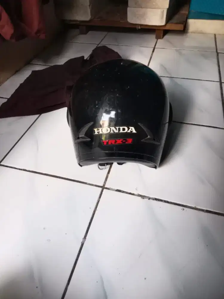 Helem  trx3 asli honda