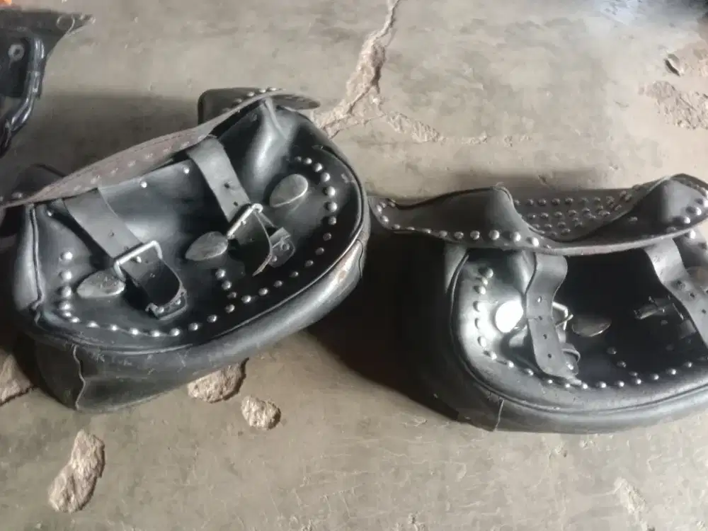 Sadelbag motor Harley Davidson original lokasi Cilebut bogor