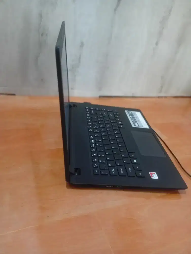 Jual Acer A314-21 AMD A4-9120E RAM 4GB SSD 128GB Windows 10