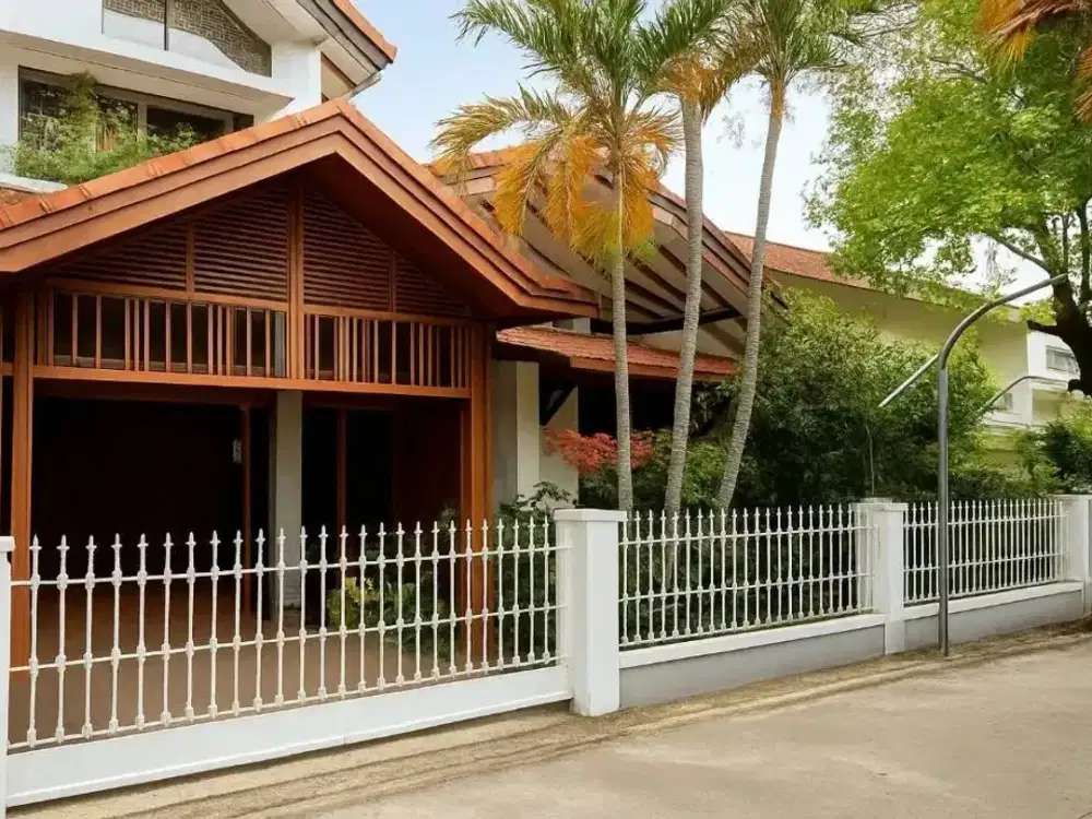 Murah! Rumah cantik siap huni di komplek asri sekejati Kiaracondong Bandung