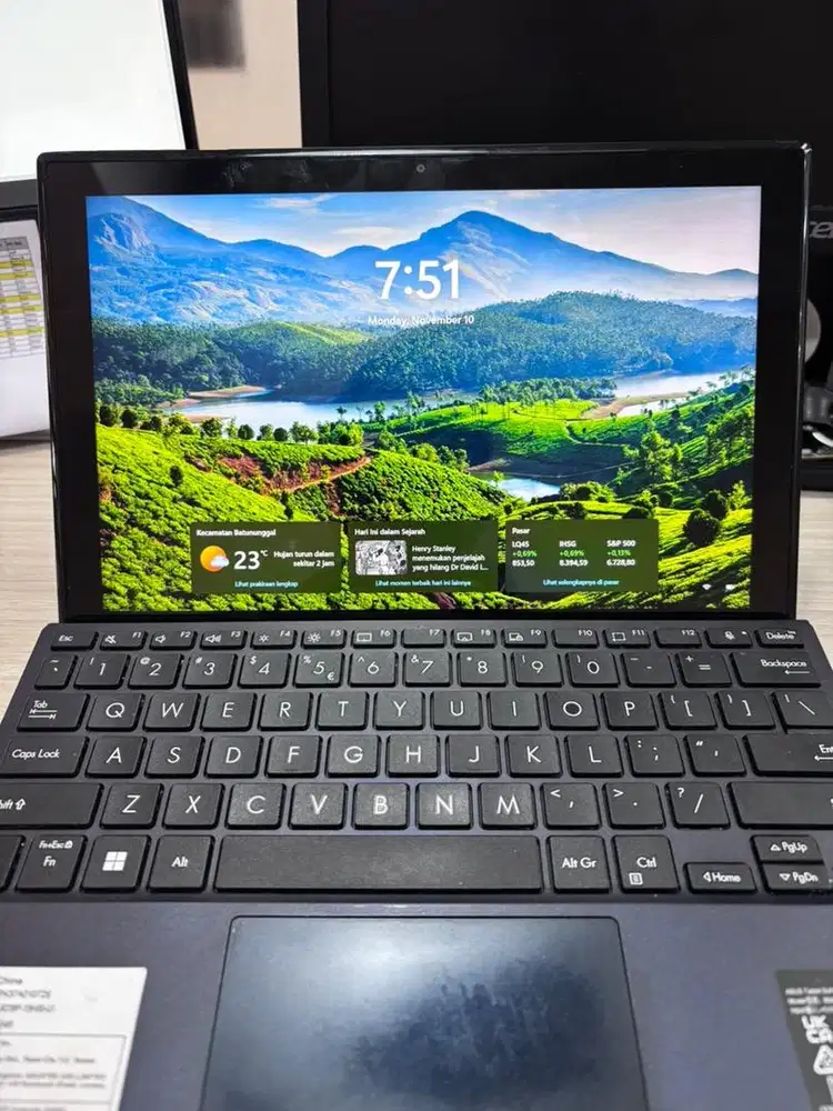 Asus Expertbook B 3000 D