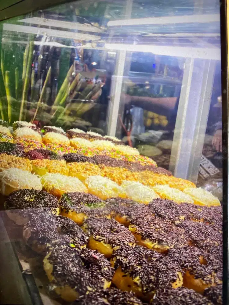 LoKer Lapak Donat Lee