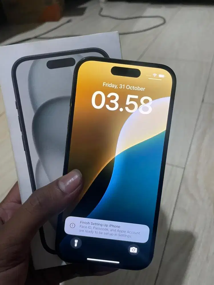 IPHONE 15 128 GB FULLSET ORI