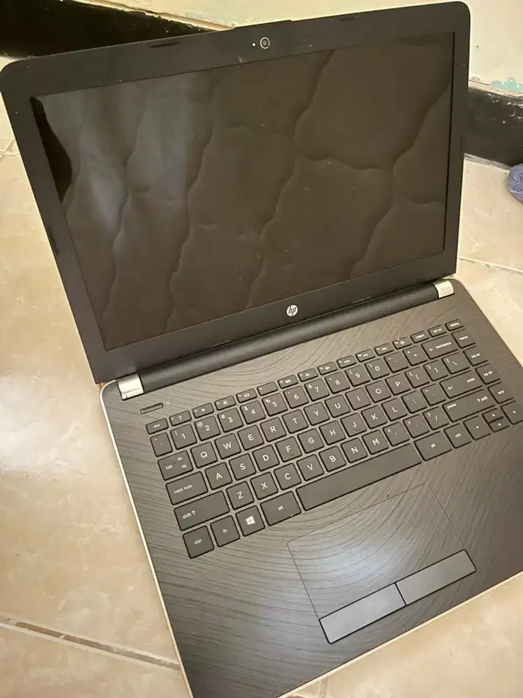 Laptop HP 14-bs719TU