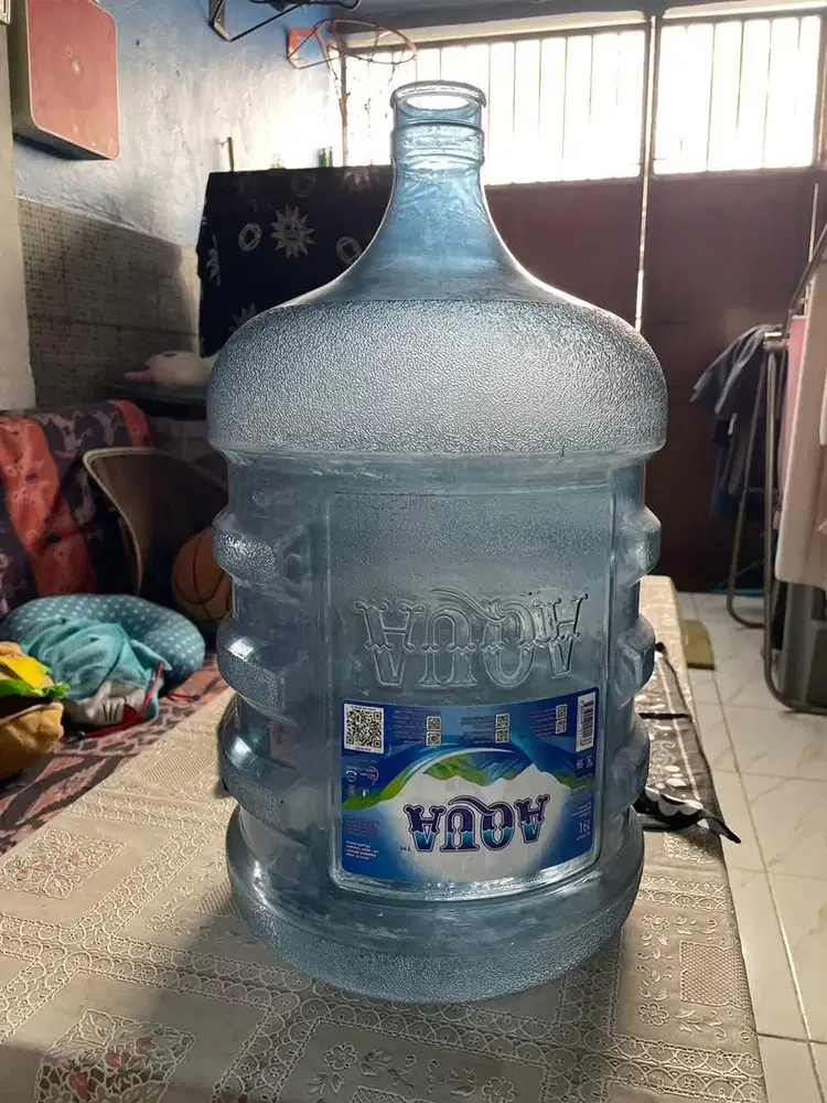 Aqua galon bekas
