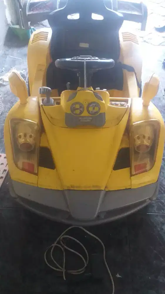 Mainan mobil2an anak