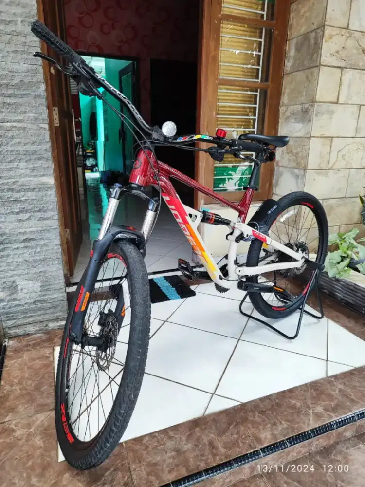 Dijual sepeda Polygon siskiu D5 size M