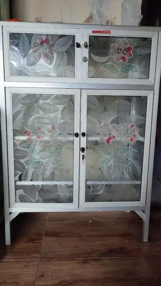 Jual Lemari Piring Kaca