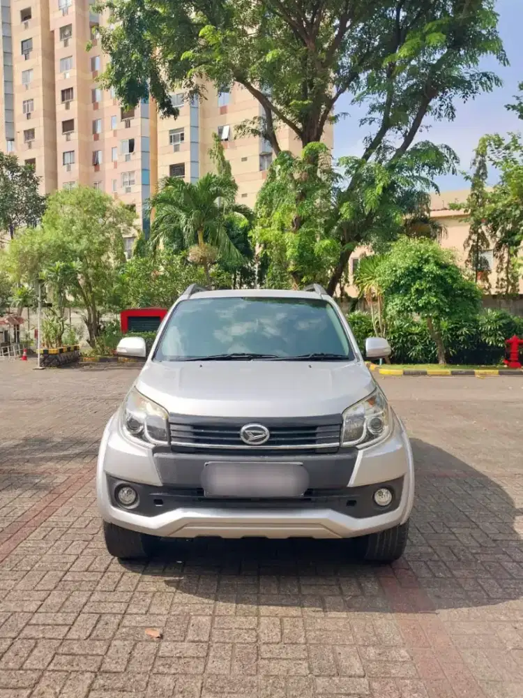 Terios R matic 2015 km 75rb tangan pertama