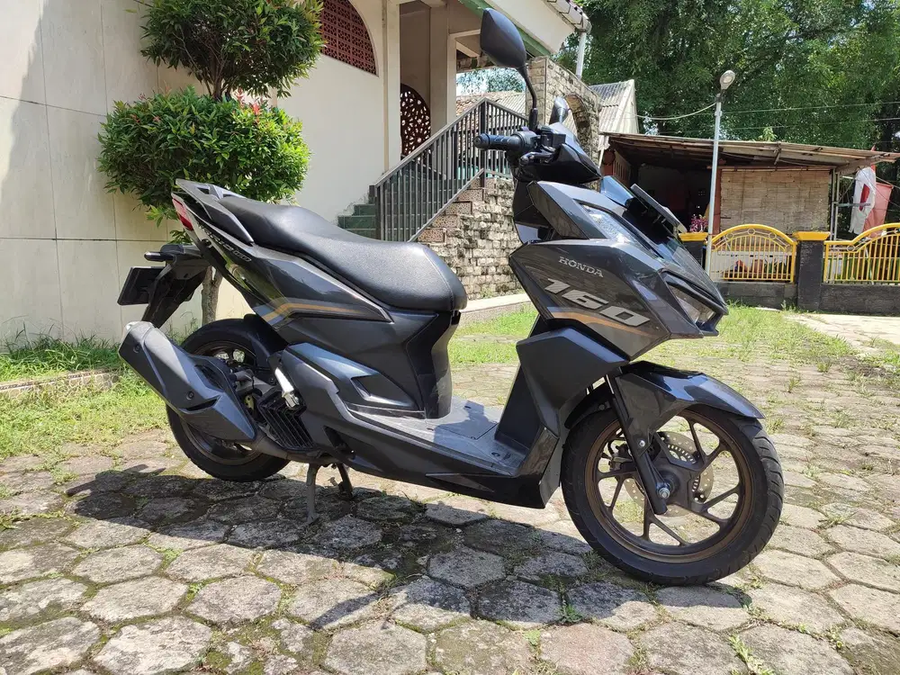VARIO 160 ABS TAHUN 2022 ISTIMEWA