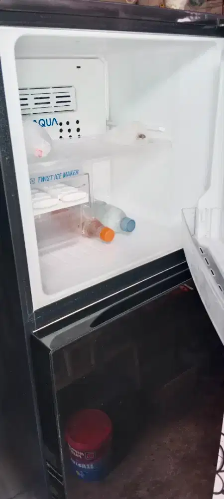 Kulkas aqua inverter 2pintu