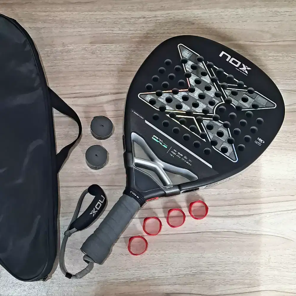 Raket Padel Nox AT Genius Attack Agustin Tapia Carbon 18K Alum Ori