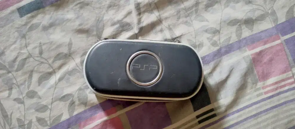 Dompet dan Mika Sony PSP Slim