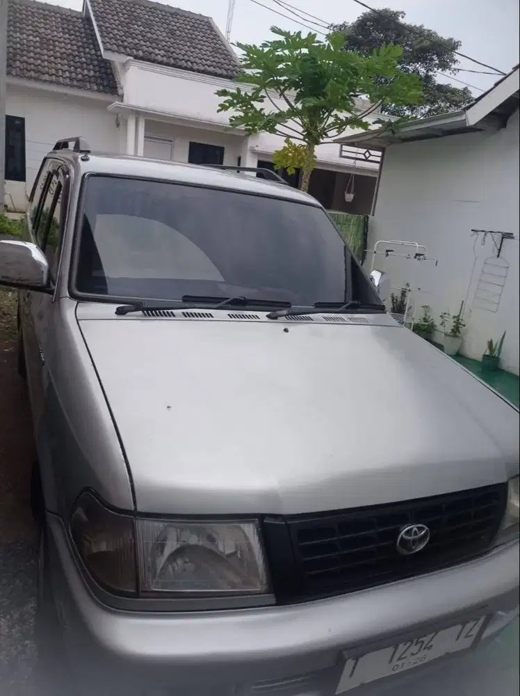 Dijual Cepat Toyota Kijang LGX 2.0 Matic tahun 2001