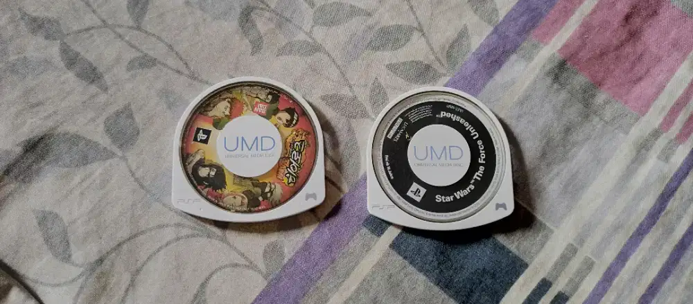 2 unit Kaset UMD Sony PSP