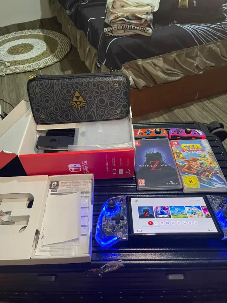 Nintendo Switch OLED Special Edition Full Set Kondisi Mulus Siap Main