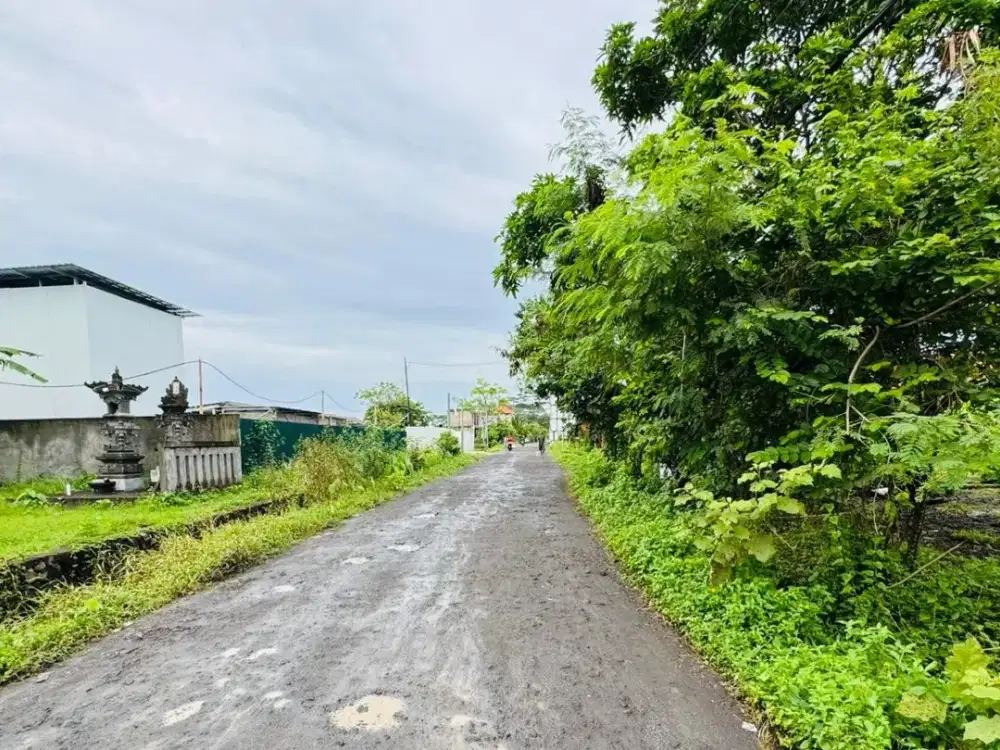 Tanah Raya pantai Nyanyi Kediri Tabanan Bali