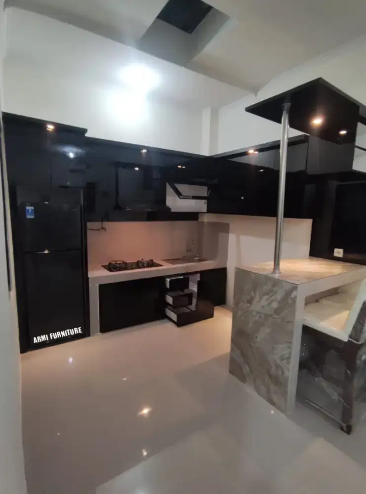 Kitchen set dapur bersih
