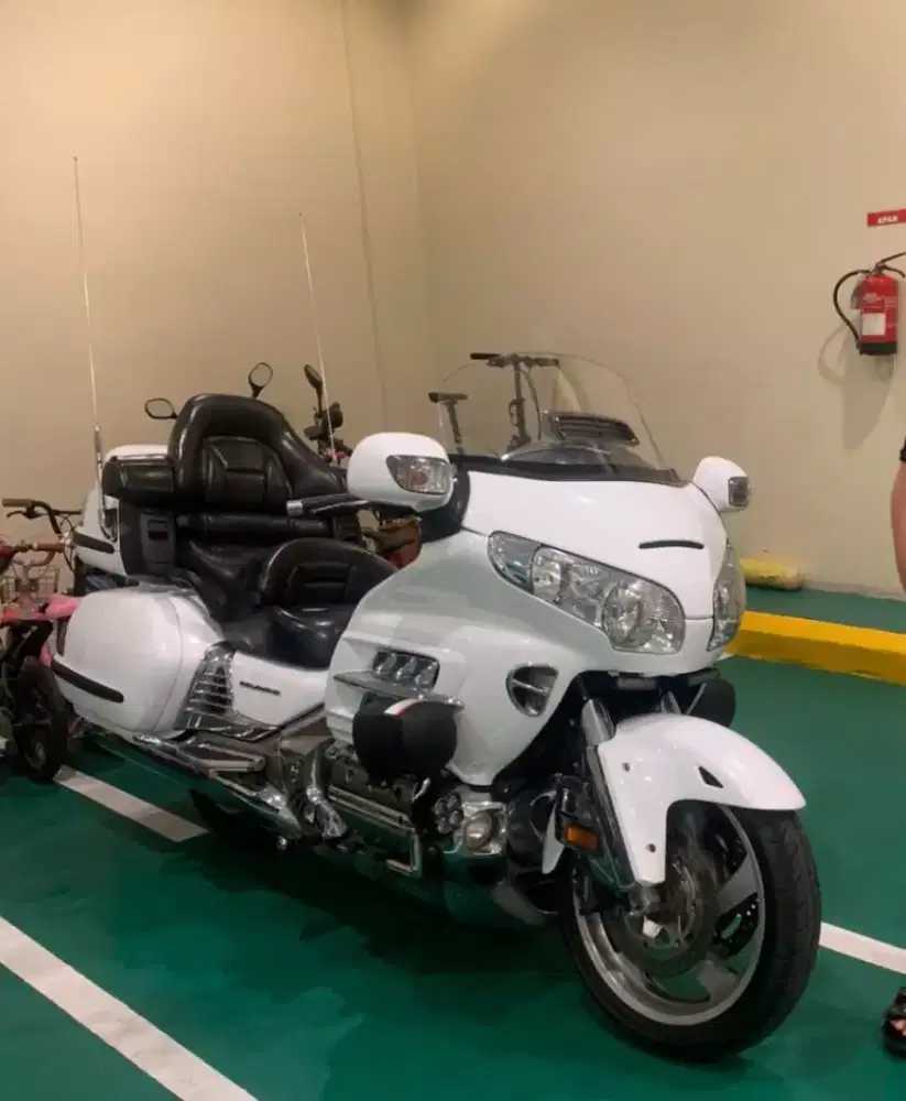 honda goldwing 2011 pakaian dan rawatan pribadi