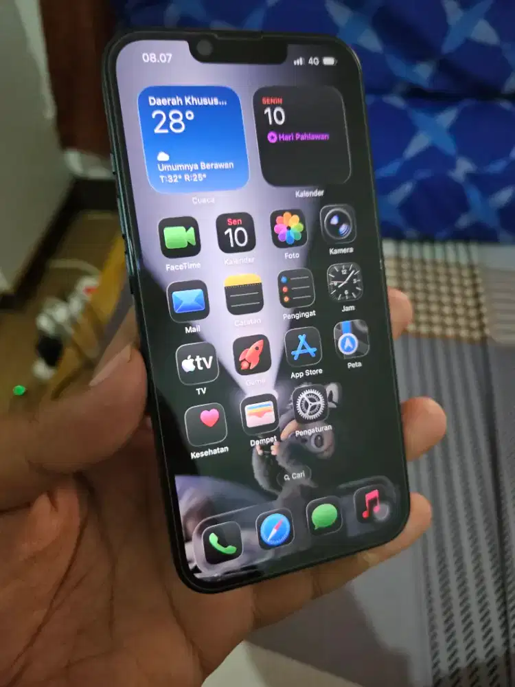 Iphone 13 128gb garansi ibox on nov 26 bisa TT