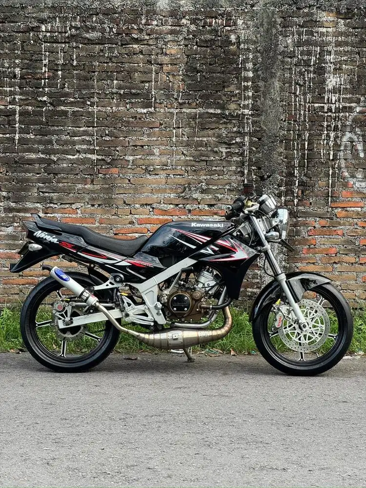 Kawasaki ninja ss 2010