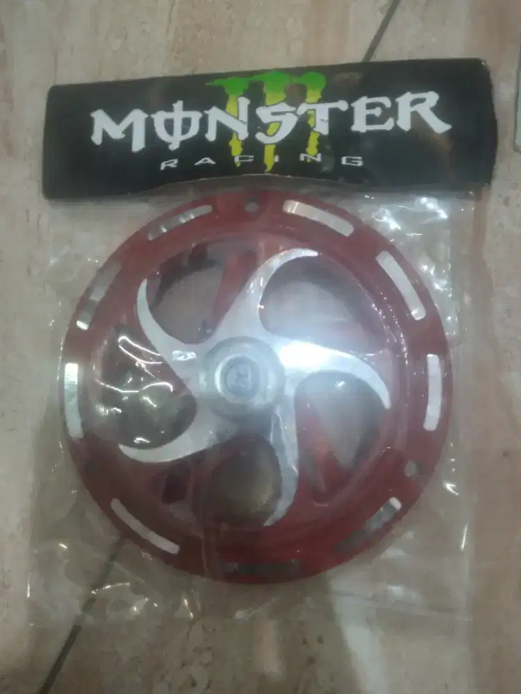 Spiner dari merk monster