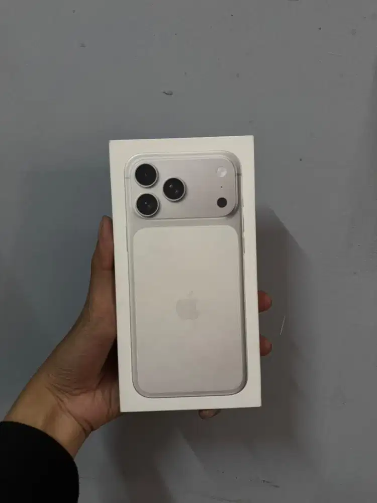 Iphone 17 Promax 256 silver ibox