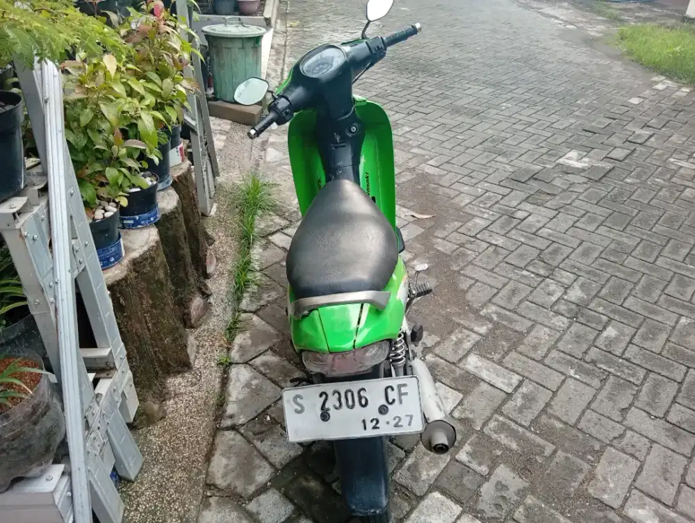 DIJUAL MOTOR BEKAS KAWASAKI BLITZ 2004