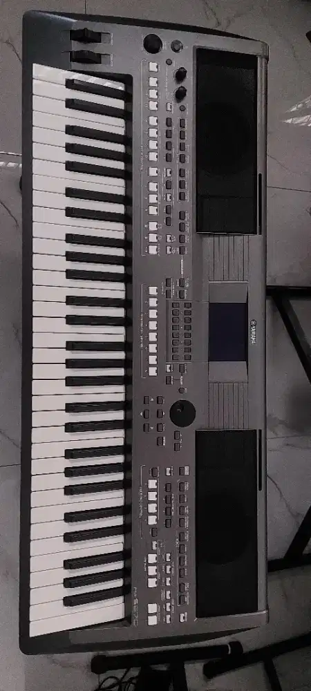 Keyboard yamaha Psr-S 670