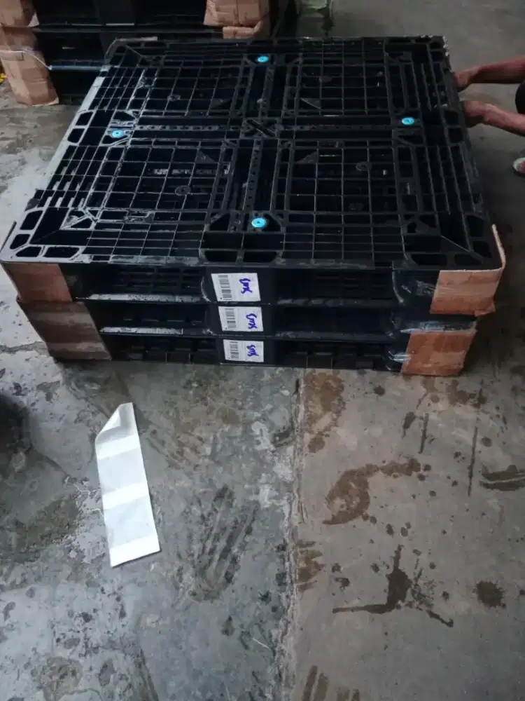 Jual pallet plastik baru dan bekas dengan kualitas tinggi